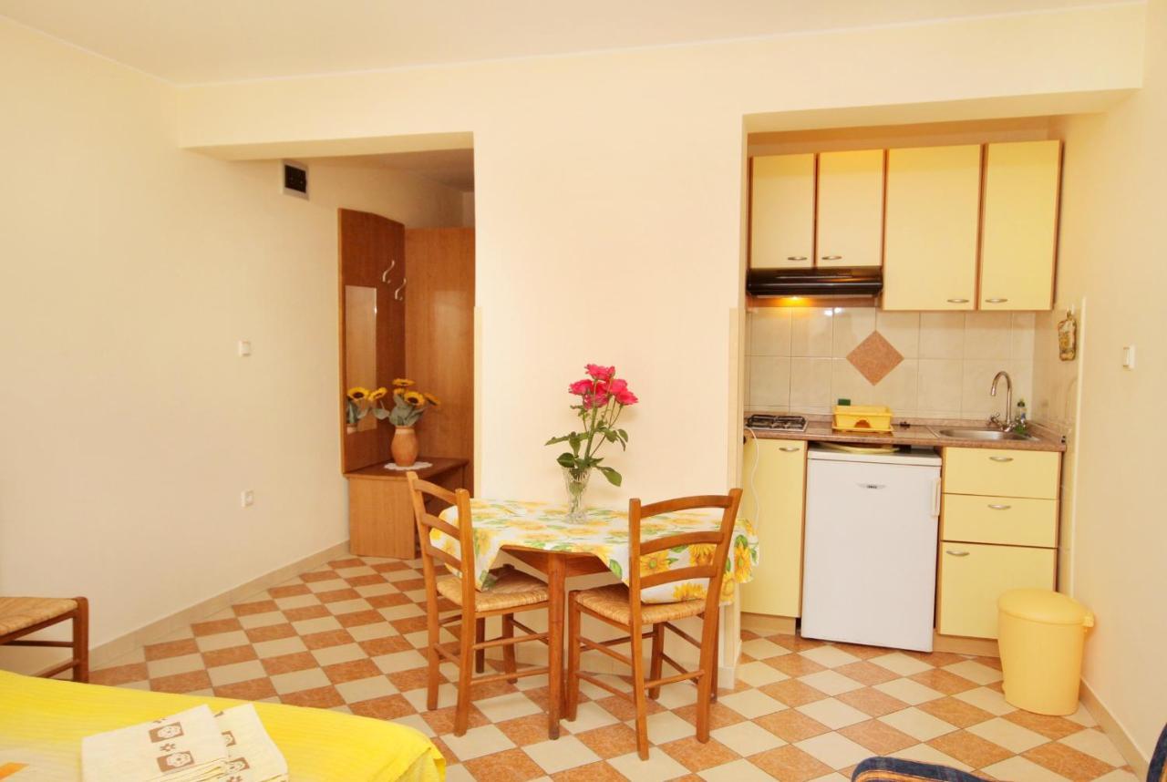 Apartments By The Sea Crikvenica - 2354 Kültér fotó